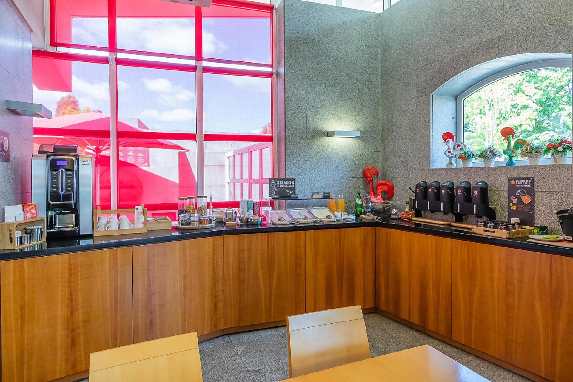Hotel Ibis Γκιμαράες Εξωτερικό φωτογραφία