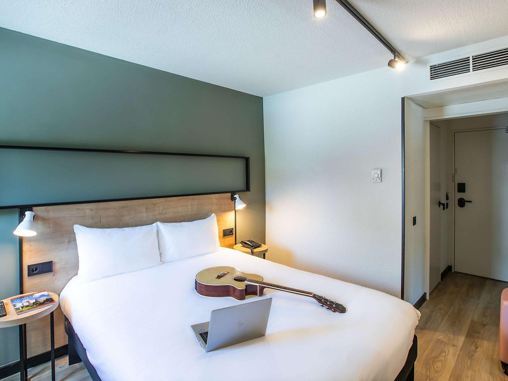 Hotel Ibis Γκιμαράες Εξωτερικό φωτογραφία