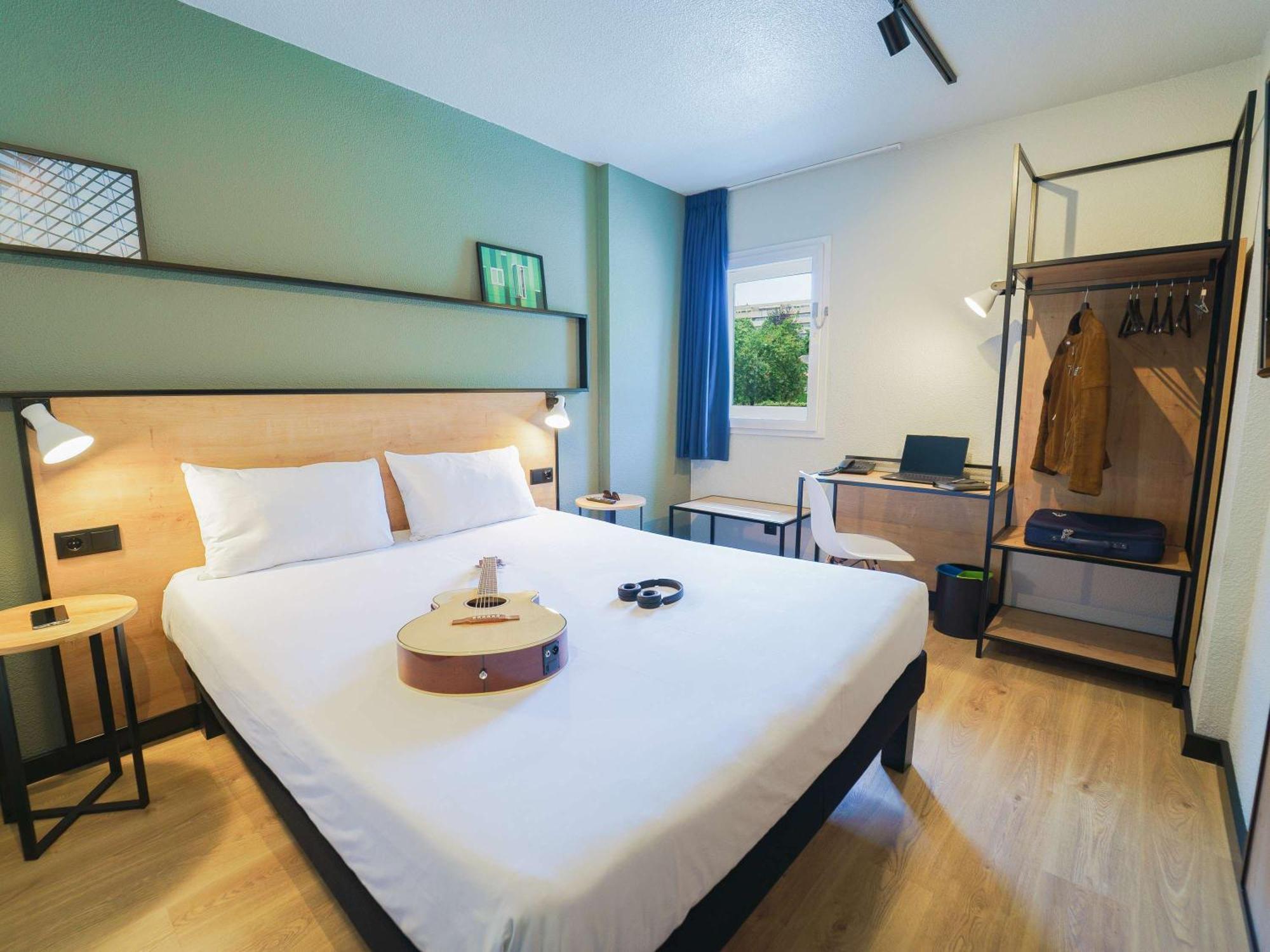 Hotel Ibis Γκιμαράες Εξωτερικό φωτογραφία